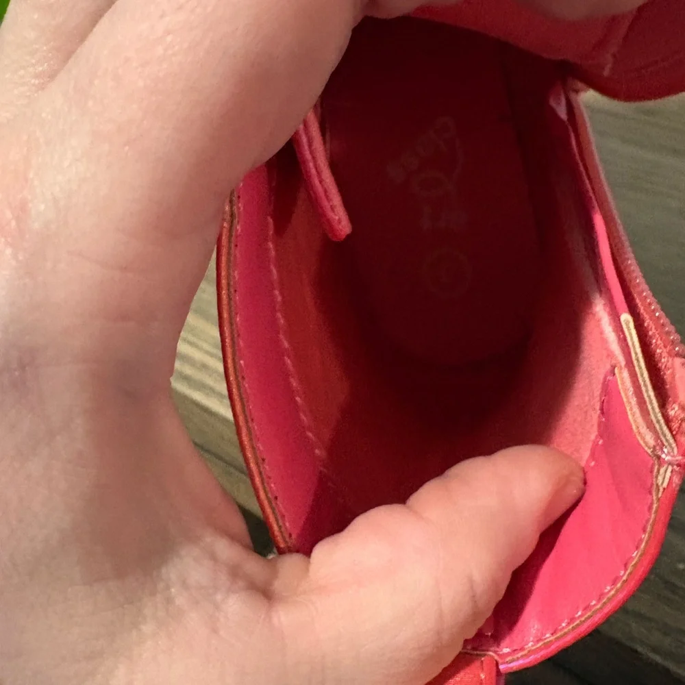 Size 3 EUC Pearlescent Pink Kids Boots - Picture 4 of 7